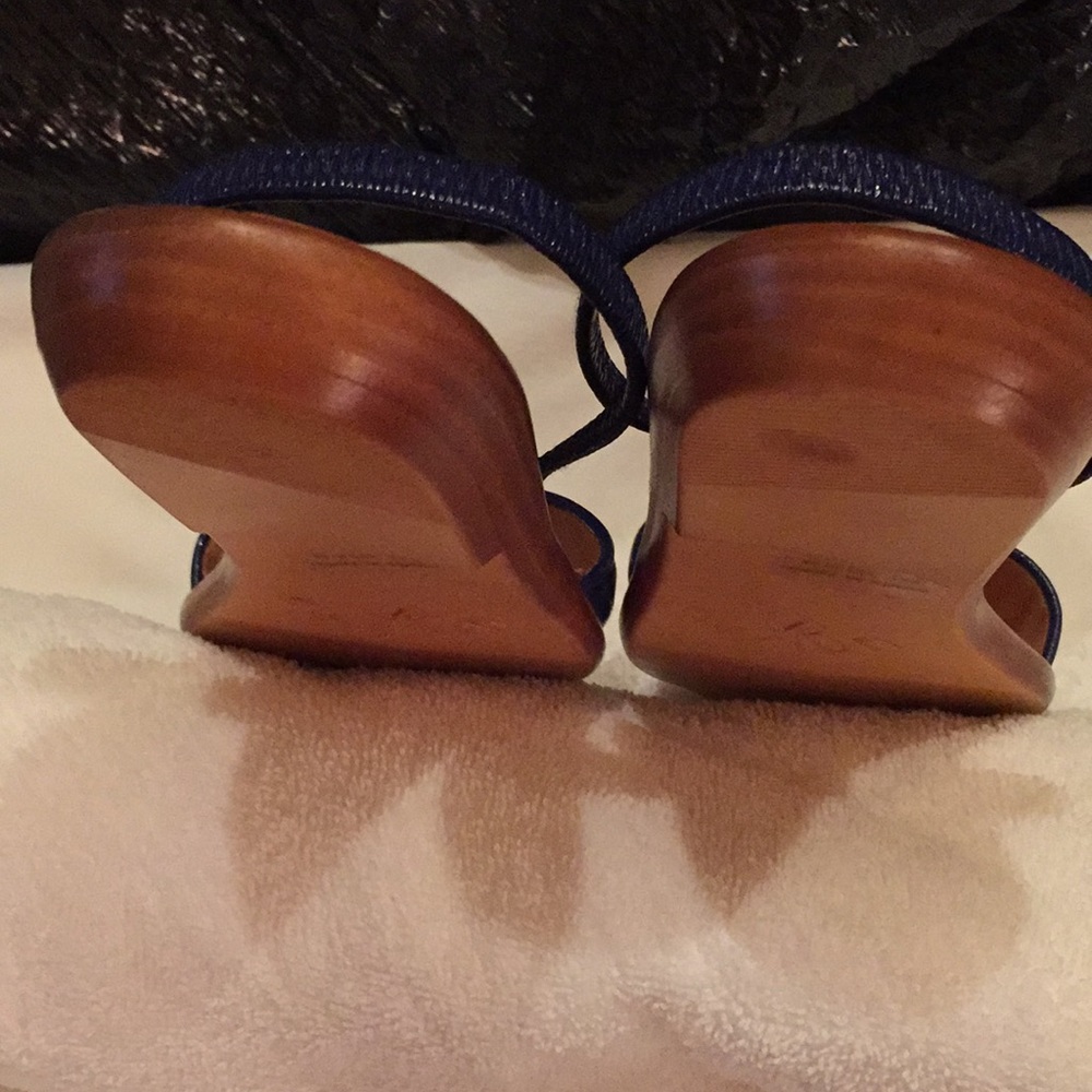 Shoes - Picture 6 of 6